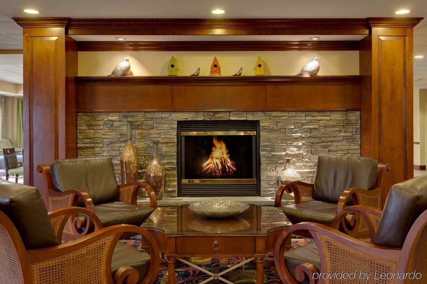 Hampton Inn Waynesboro/Stuarts Draft Fishersville Exterior foto